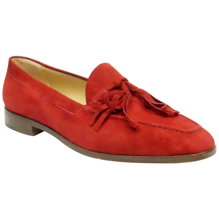 Gucci Vintage Red Suede Tassel Loafer For Sale at 1stDibs | red suede  loafers