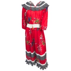 1980er Dian Fréis Rotes bedrucktes Kleid mit Blumendruck