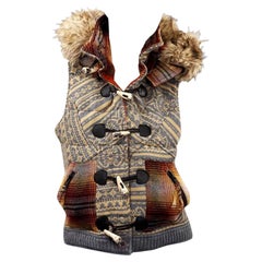 New Da-Nang Knit Wool Vest With Detachable Hood Size: Small