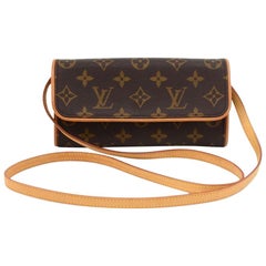 Vintage Louis Vuitton Pochette Twin PM Monogram Canvas Shoulder Bag