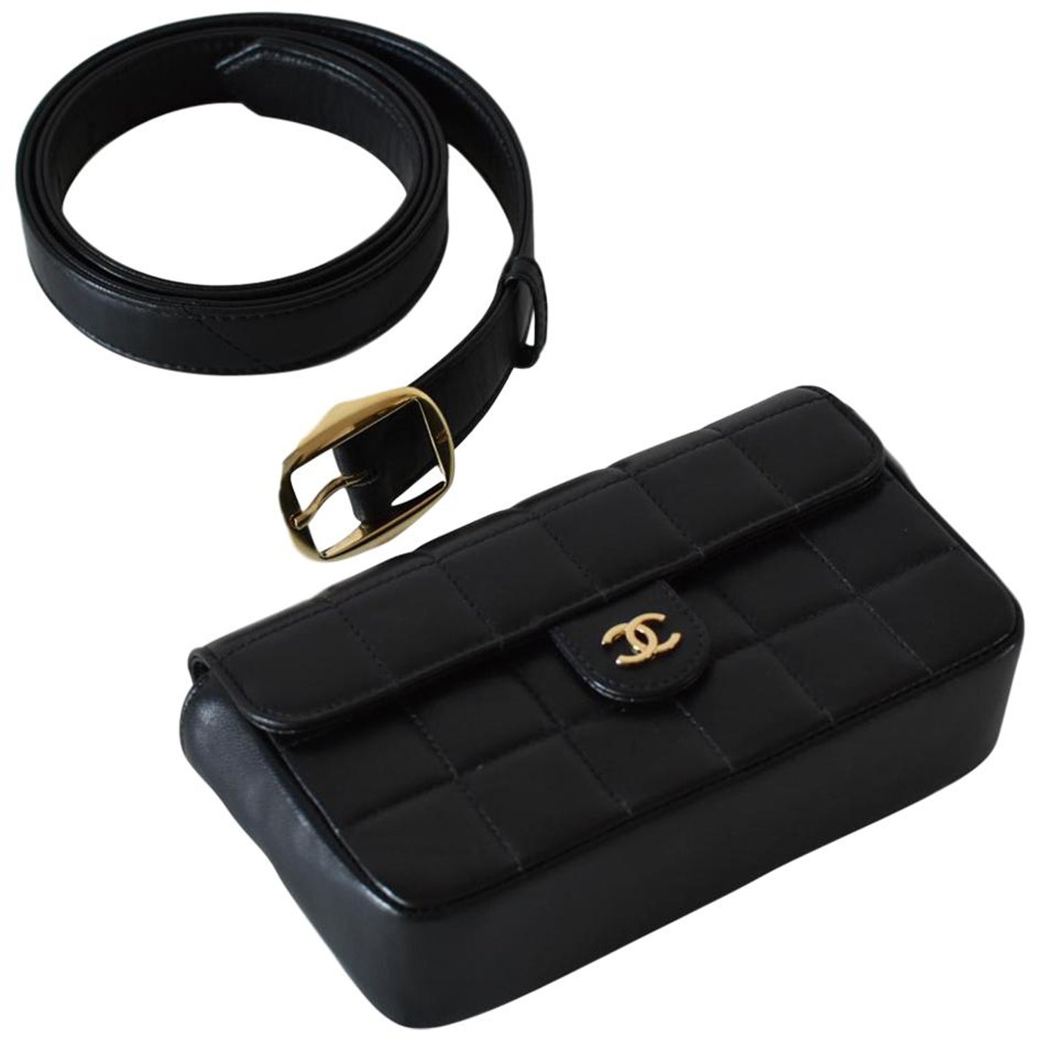 Chanel Vintage 90's Woc Wallet On A Chain Black Calfskin Leather Cross Body  Bag For Sale at 1stDibs