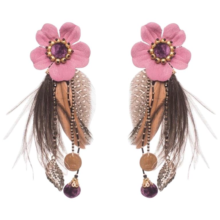 Laelia Guinea and Ostrich Feather Earring For Sale