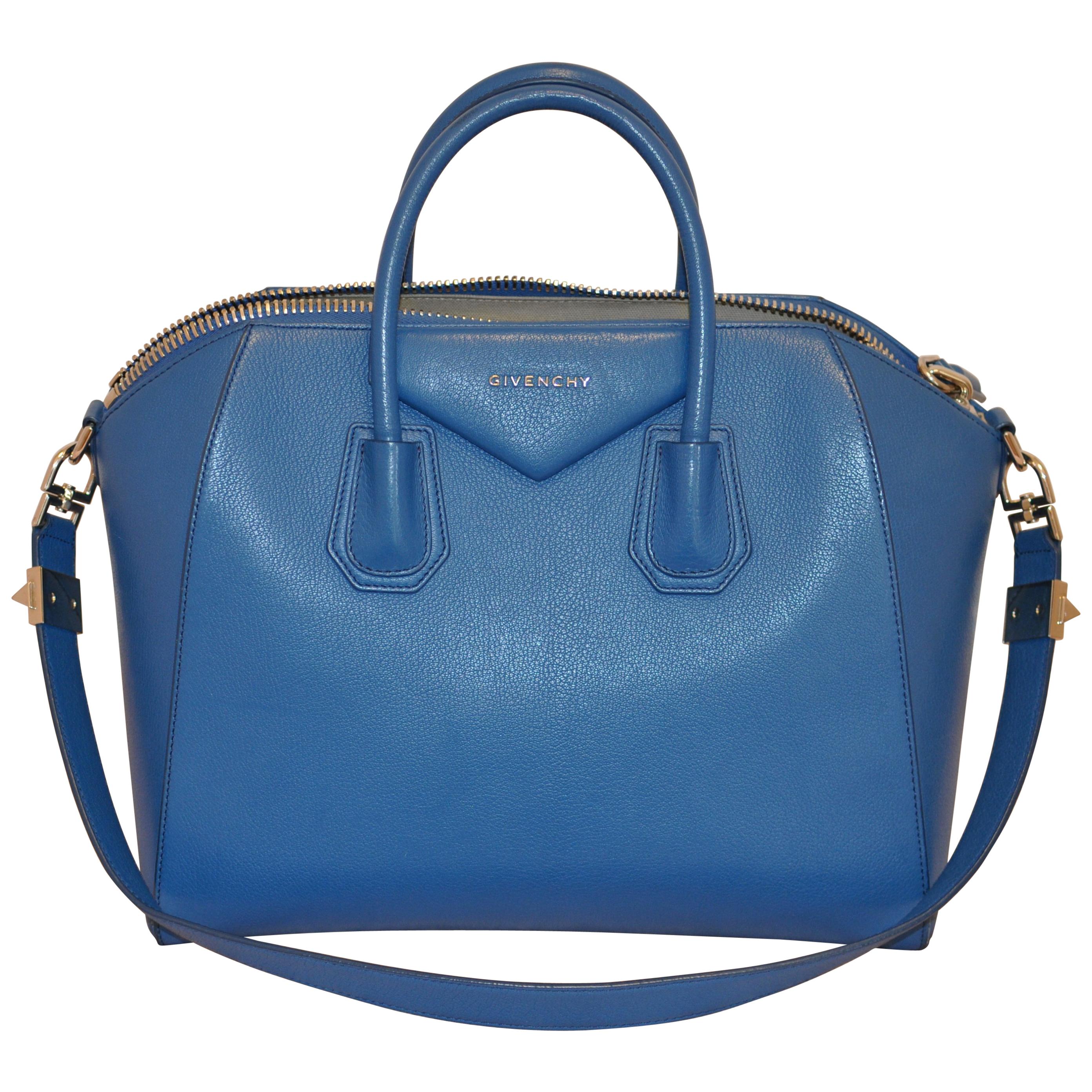Superb Givenchy Sugar Goatskin Medium Electric Blue Antigona handbag 