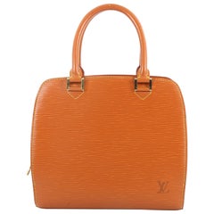 LV SS2020 Pont 9 leather shoulder bag in orange color
