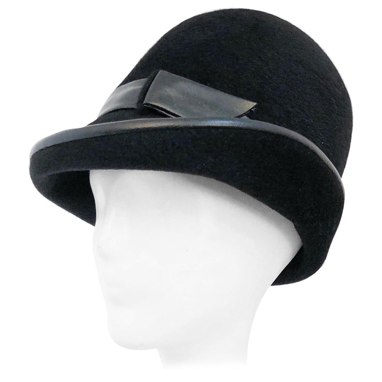 1960s Dachettes' Black Beaver Fur Felt and Pleather Hat For Sale