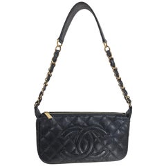 Chanel Umhängetasche aus schwarzem Kaviarleder 2004
