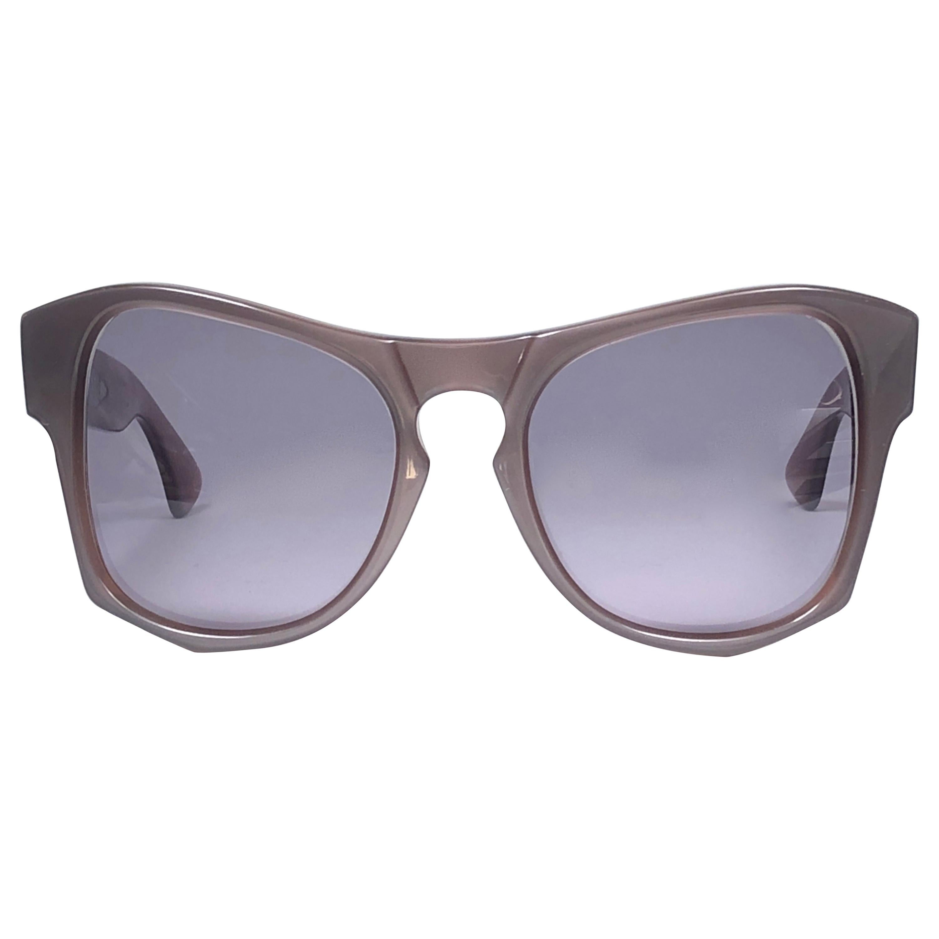 New Vintage Yves Saint Laurent YSL " Vanessa " Pearl Grey Sunglasses  For Sale