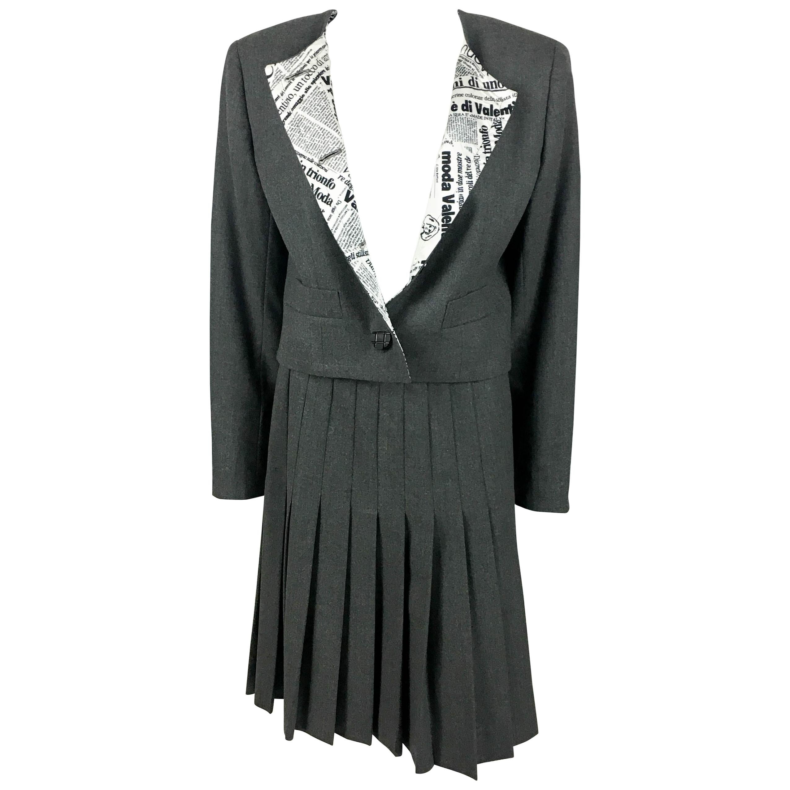 1990
s Valentino Gray Wool Skirt Suit with Newspaper Print Lining For Sale