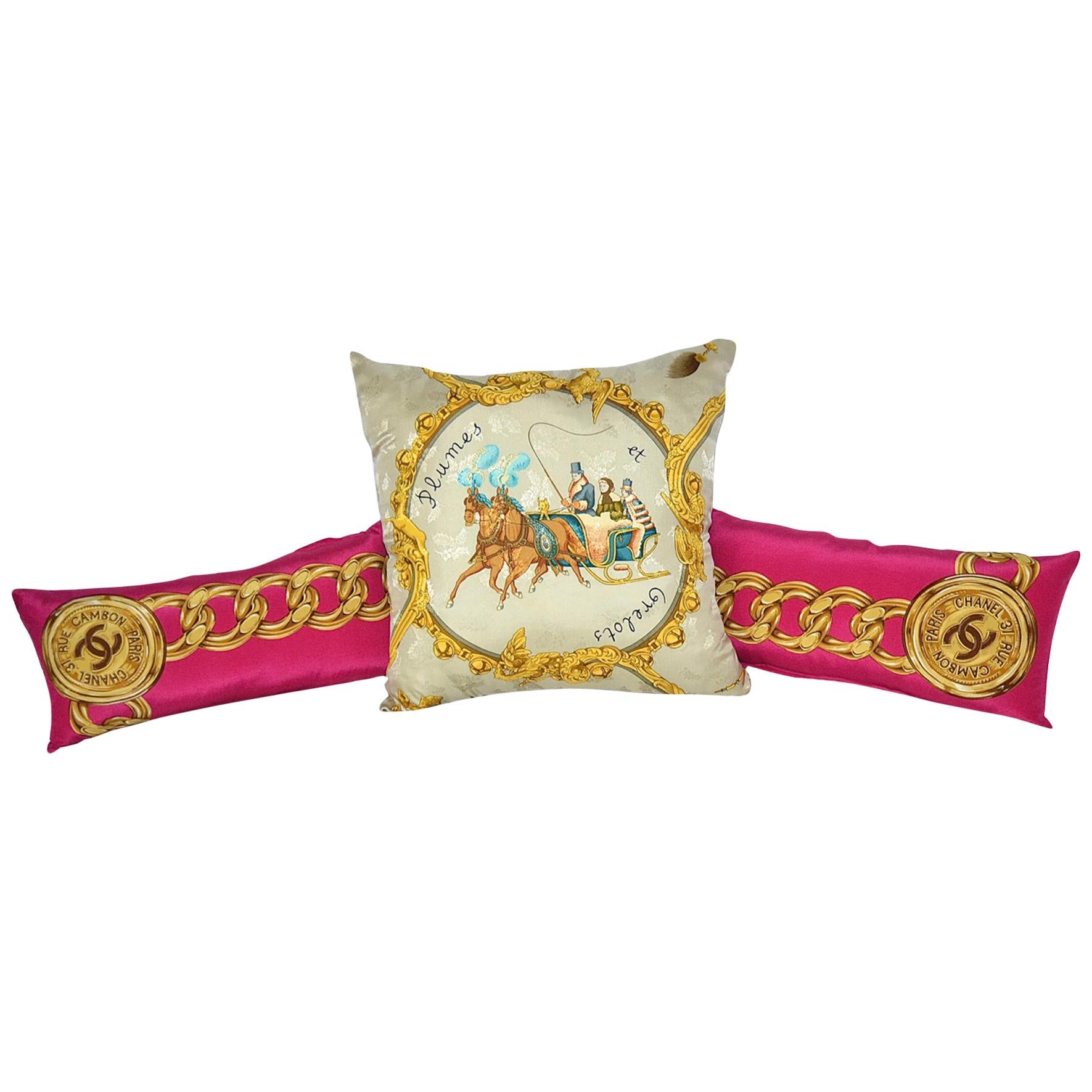 Vintage ‎Hermès & Chanel Silk Scarf 3 Pillow Set "Plumes et Grelots" iwj4378-1 For Sale