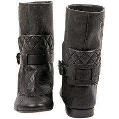 CHANEL Boots in Black Aged Leather Size 37.5 R