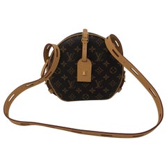 Louis Vuitton Boite Chapeau Souple Monogram Bag