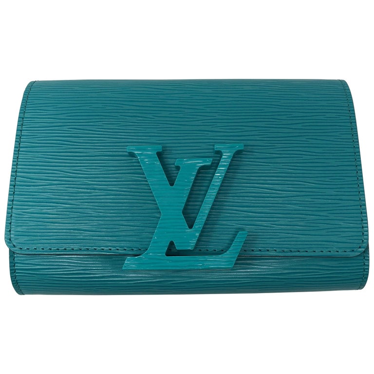 Louis Vuitton Louise Epi Leather Lavender Logo Clutch Crossbody Handbag at  1stDibs