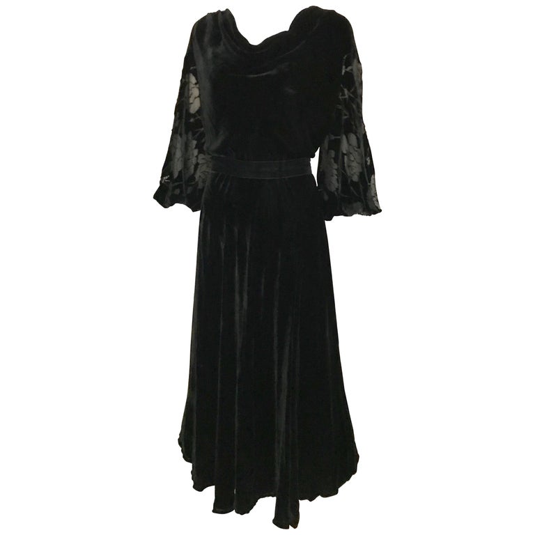 1930s Black Velvet Gown For Sale at 1stDibs