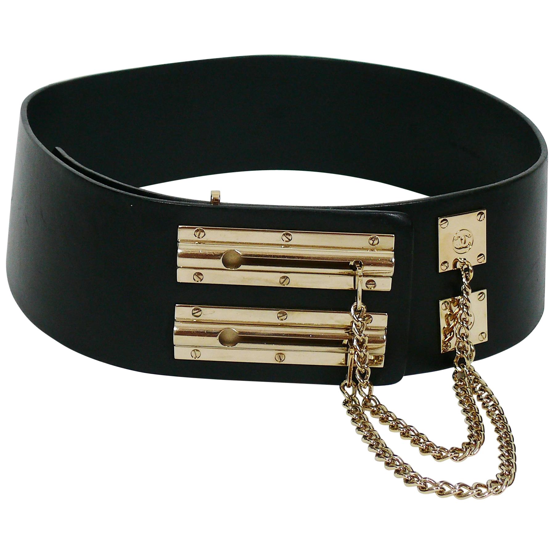 Chanel Spring 2002 Black Leather Sliding Chain Lock Runway Belt For Sale