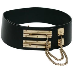 Ceinture de défilé Chanel en cuir noir avec chaîne coulissante et fermeture à glissière, printemps 2002