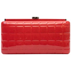 CHANEL Clutch in Red Patent Leather