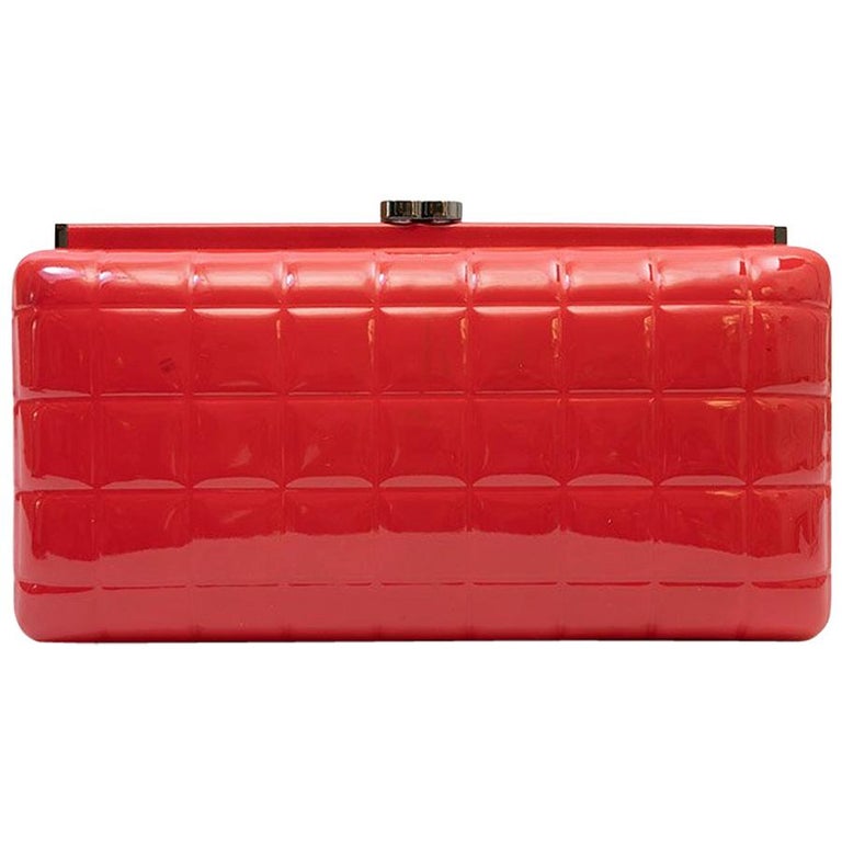 CHANEL Clutch in Red Patent Leather For Sale at 1stDibs red patent leather clutch, red chanel