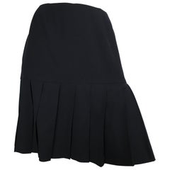 Pierre Balmain 1980s Navy Wool Pleated Skirt with Pockets Size 8 / 10.