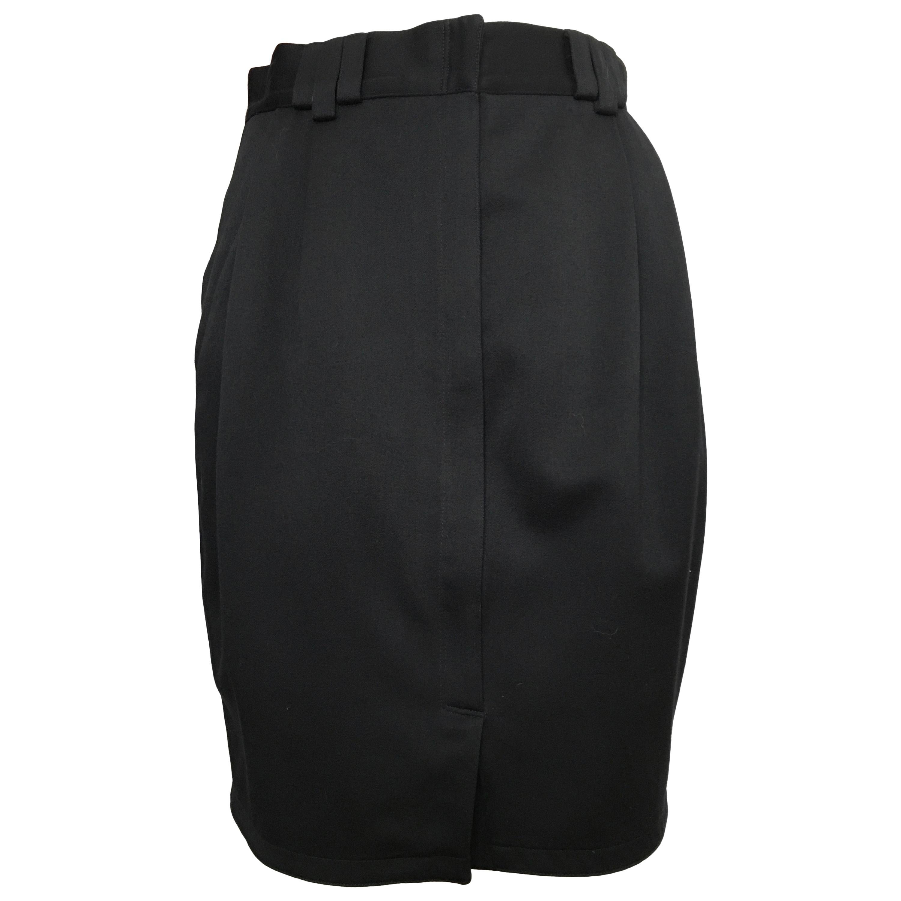 Gianni Versace 1980s Black Wool Skirt with Pockets Size 4.  For Sale