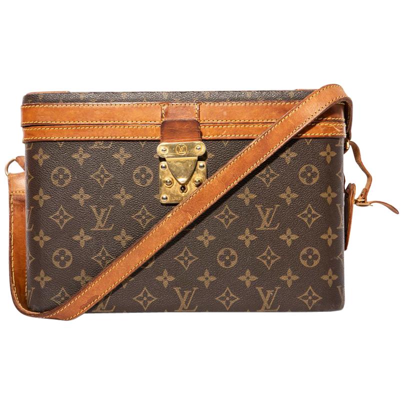 LOUIS VUITTON Vintage Beauty Case in Brown Monogram Canvas and Natural Leather