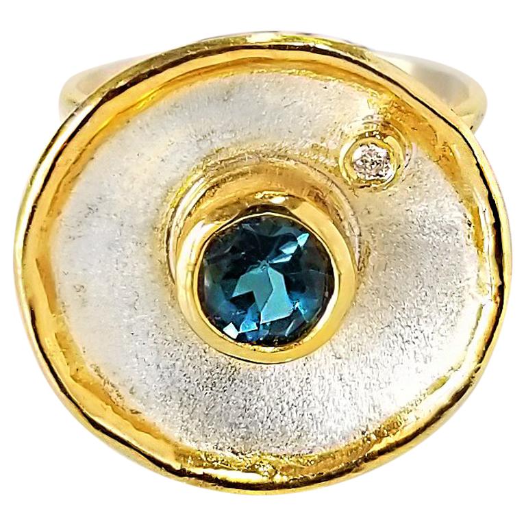 Yianni Creations 1.55 Carat Blue Topaz Diamond Fine Silver 24 Karat Gold Ring For Sale