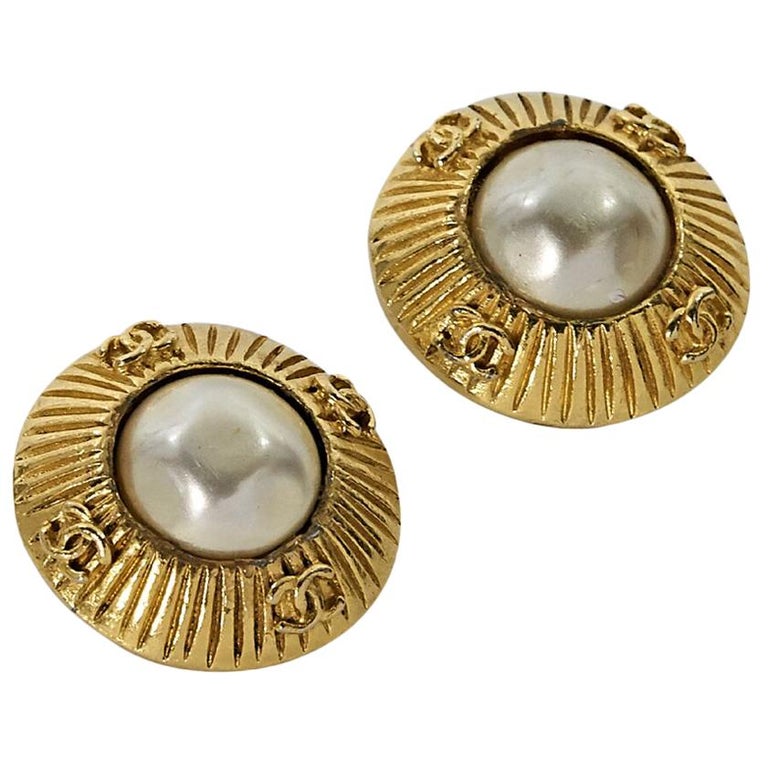 Goldtone Vintage Chanel Pearl Clip-On Earrings For Sale at 1stDibs