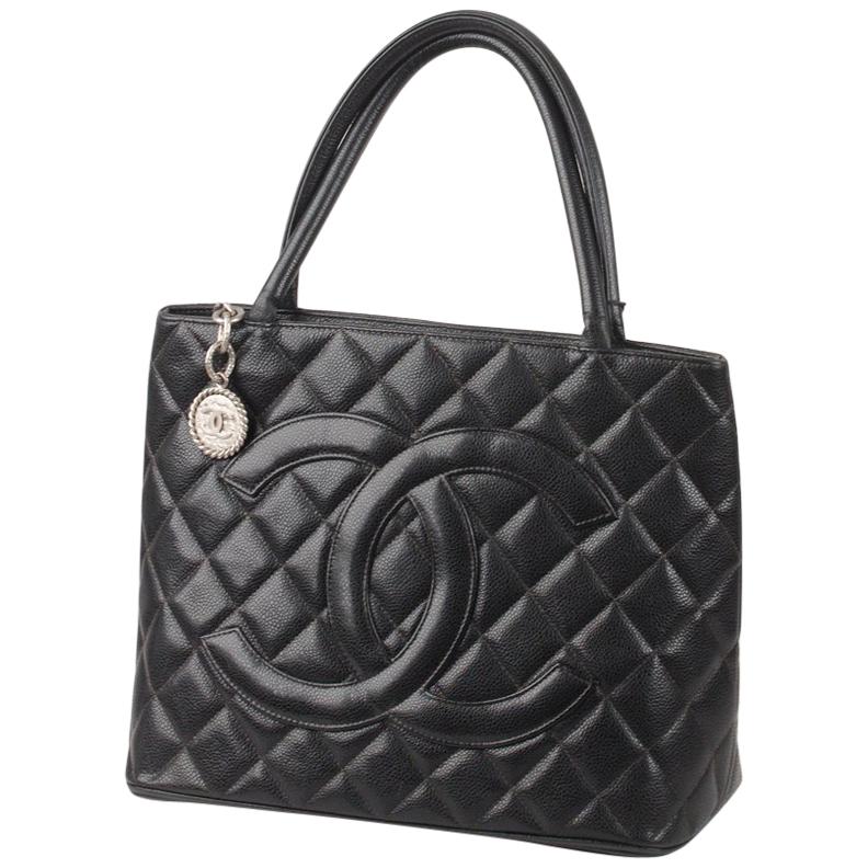 Chanel Black Quilted Caviar Leather Medallion Tote Bag For Sale at 1stDibs
