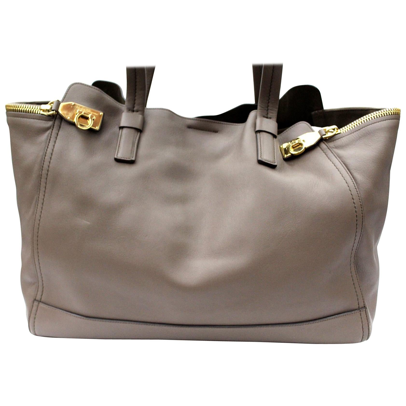 Ferragamo Brown Leather Shoulder Bag