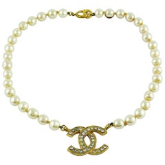 Chanel Vintage Perlenkette mit Kristall CC Logo