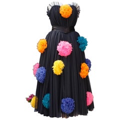 Vestido Yves Saint Laurent de tul con borlas de plumas, Verano 1988