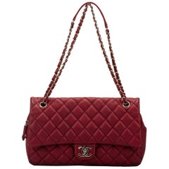 Chanel Sac à rabat zippé Jumbo rouge cerise