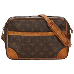 Retro Louis Vuitton Brown Monogram Trocadero 27 Bag