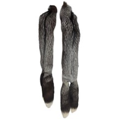 Retro Silver Fox wide fur stole with double tails at each end 1980s