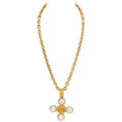 1990's Vintage Chanel Long Pearl Pendant Necklace