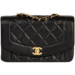 1996 Chanel Cuir d'agneau noir matelassé Vintage Petit sac classique Diana à rabat simple