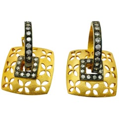 Meghna Jewels Quadratische Filigrane & Creolen Ohrringe