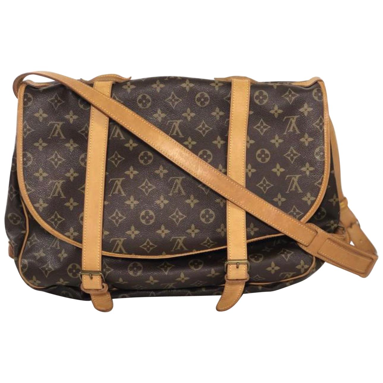 Louis Vuitton Monogram Saumur 43 Messenger Handbag For Sale