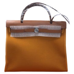Brown Crossbody Bags and Messenger Bags