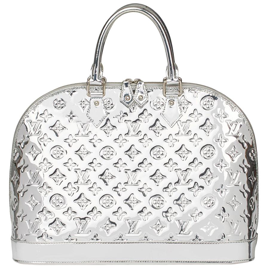 Louis Vuitton Silver Monogram - 16 For Sale on 1stDibs | silver lv 