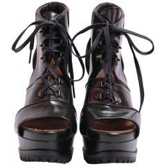 Chaussures à talons hauts à lacets vert foncéALAIA  Taille 39