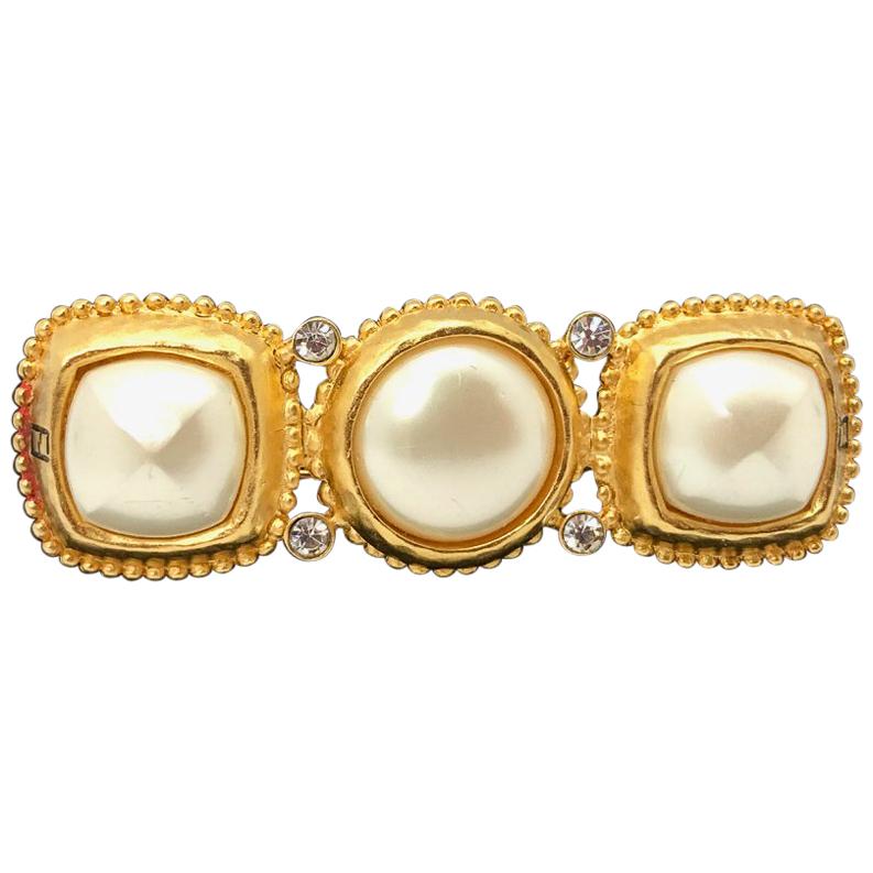 Fendi 1990s Vintage Gold Plated Brooch with Faux Pearls 