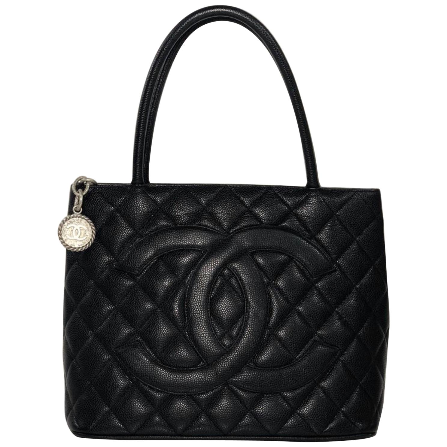 Chanel Caviar Leather Medallion with Silver Hardware in Black Shoulder Handbag For Sale