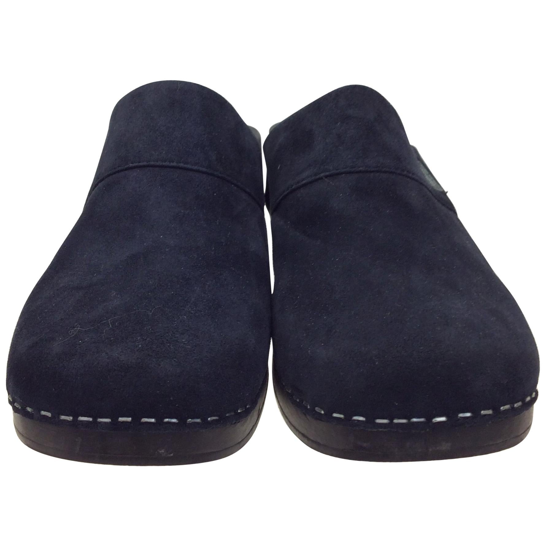 Chanel Navy Blue Suede Clogs For Sale