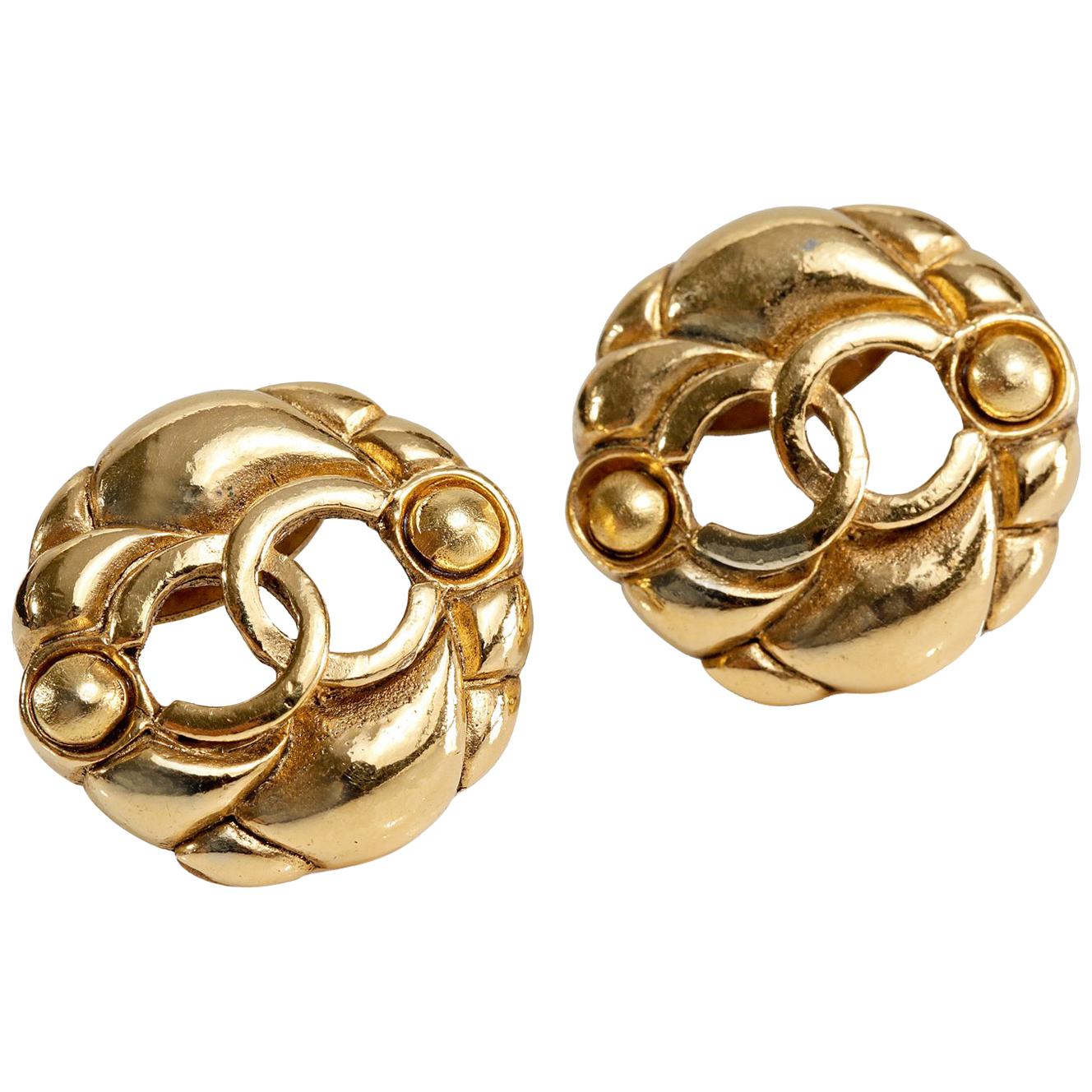 Chanel Gold Camellia CC Vintage Clip Earrings