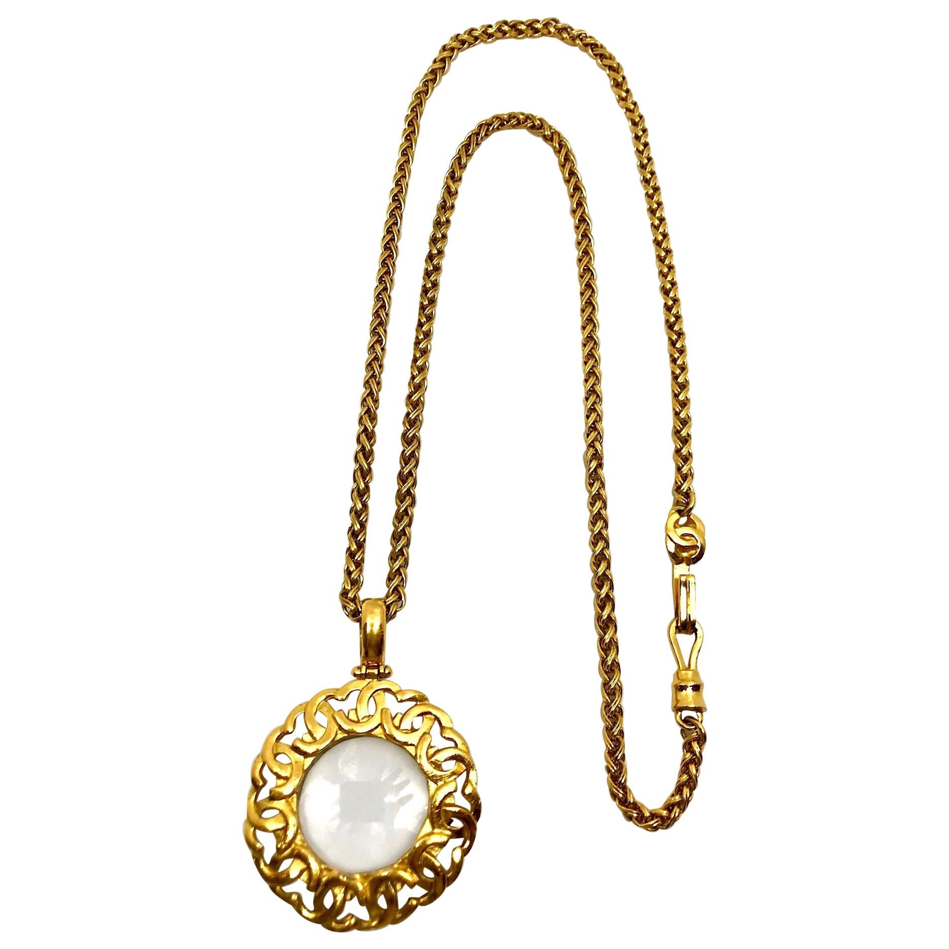 Chanel Magnifying Glass Pendant Necklace Autumn 1995 Collection