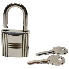 Hermès Cadenas Lock & 2 Keys HAC bag Palladium Finish/ Excellente Condition