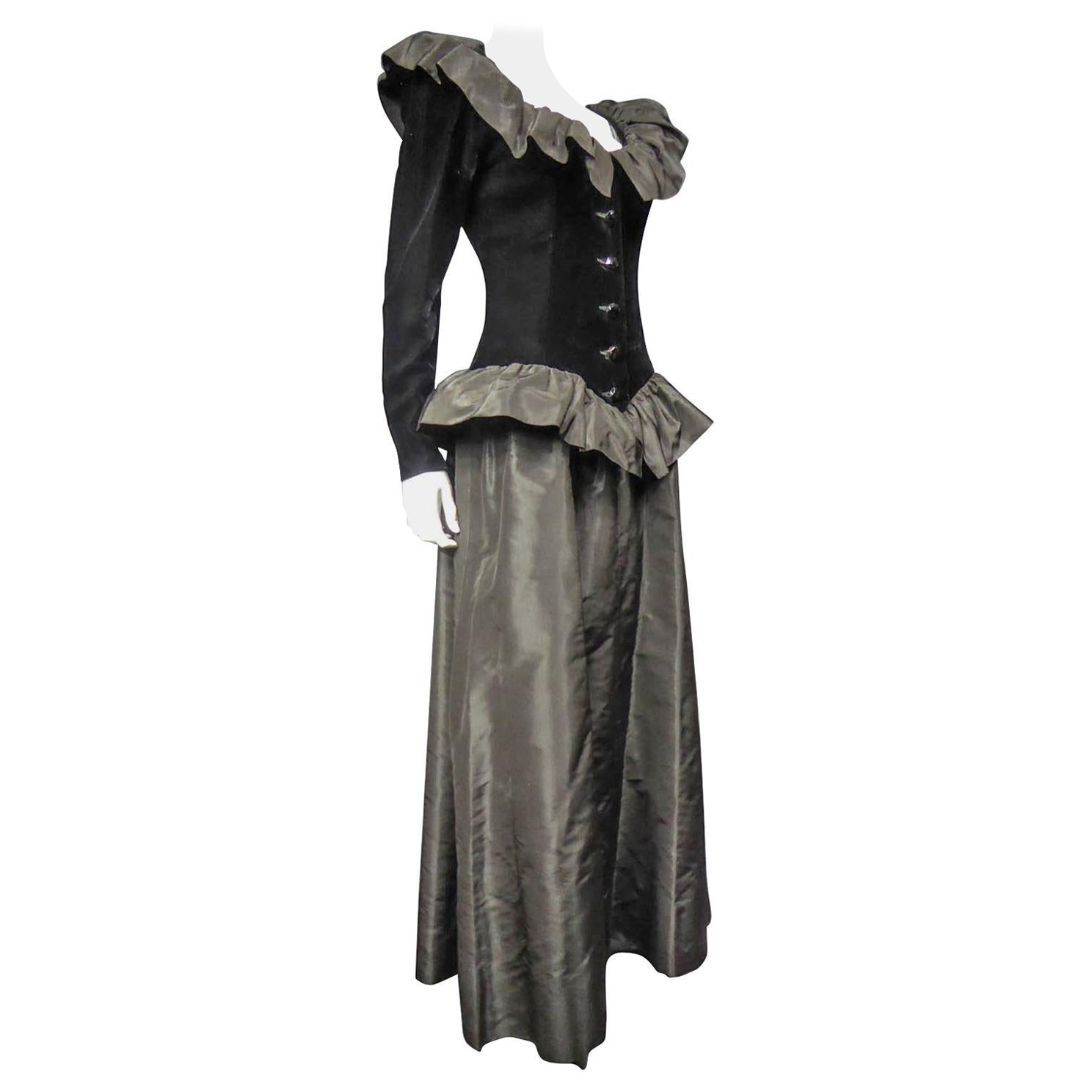 A Givenchy Couture Velvet and Taffeta Evening Dress - French Circa 1980 For Sale