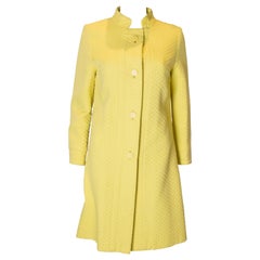 Manteau jaune vintage chic et chic