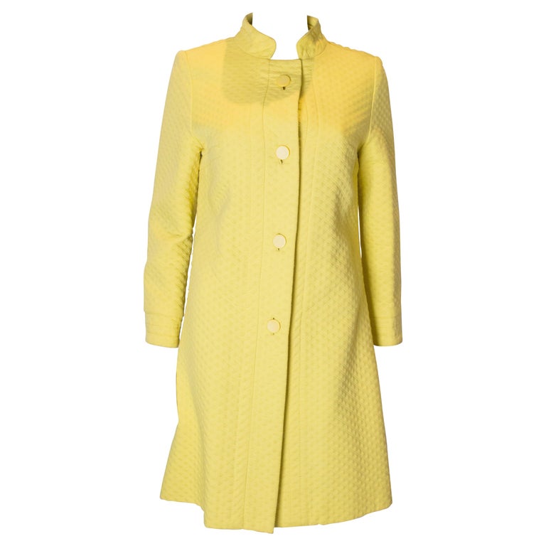 Chic Vintage Yellow Coat For Sale at 1stDibs