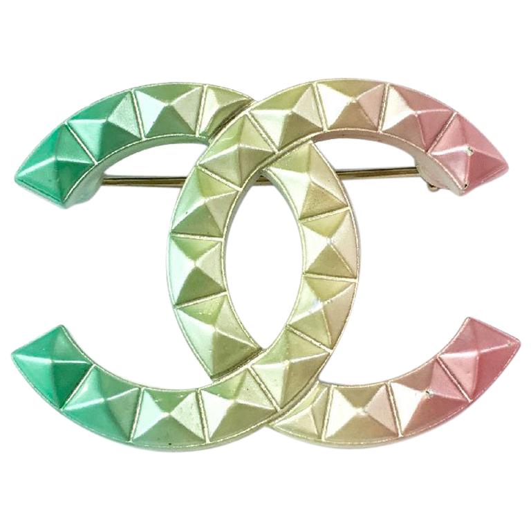 Chanel CC Brooch in Tricolor Metal Diamond Tips